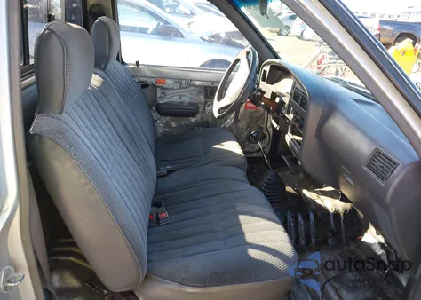 1991 Toyota Pickup 1/2 Ton Short Wheelbase z USA, uszkodzony, nr VIN JT4RN81A8M0071886